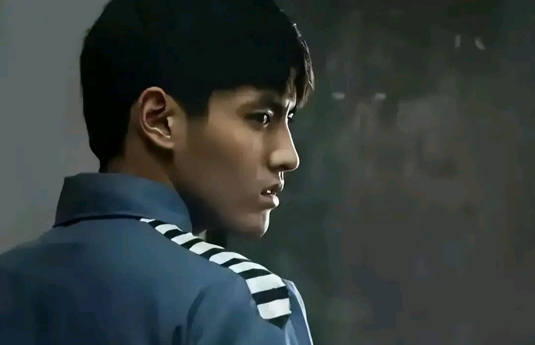 吴亦凡监狱中发福,身材肥胖没有了往日的帅气