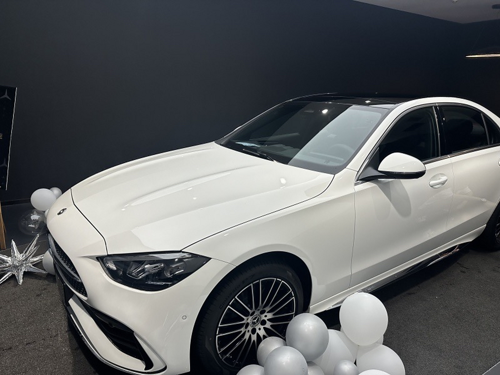 50万  综合感受  奔驰c260l运动版,-辆充满力量与优雅的汽车.