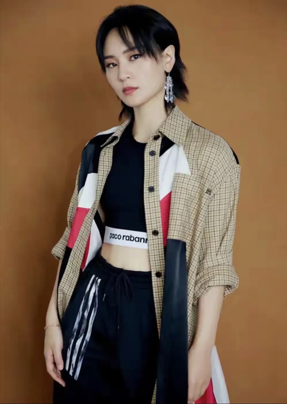 音乐圈当红女歌手唱功11-20的排名榜!  11.周笔畅 12.邓紫棋 13.