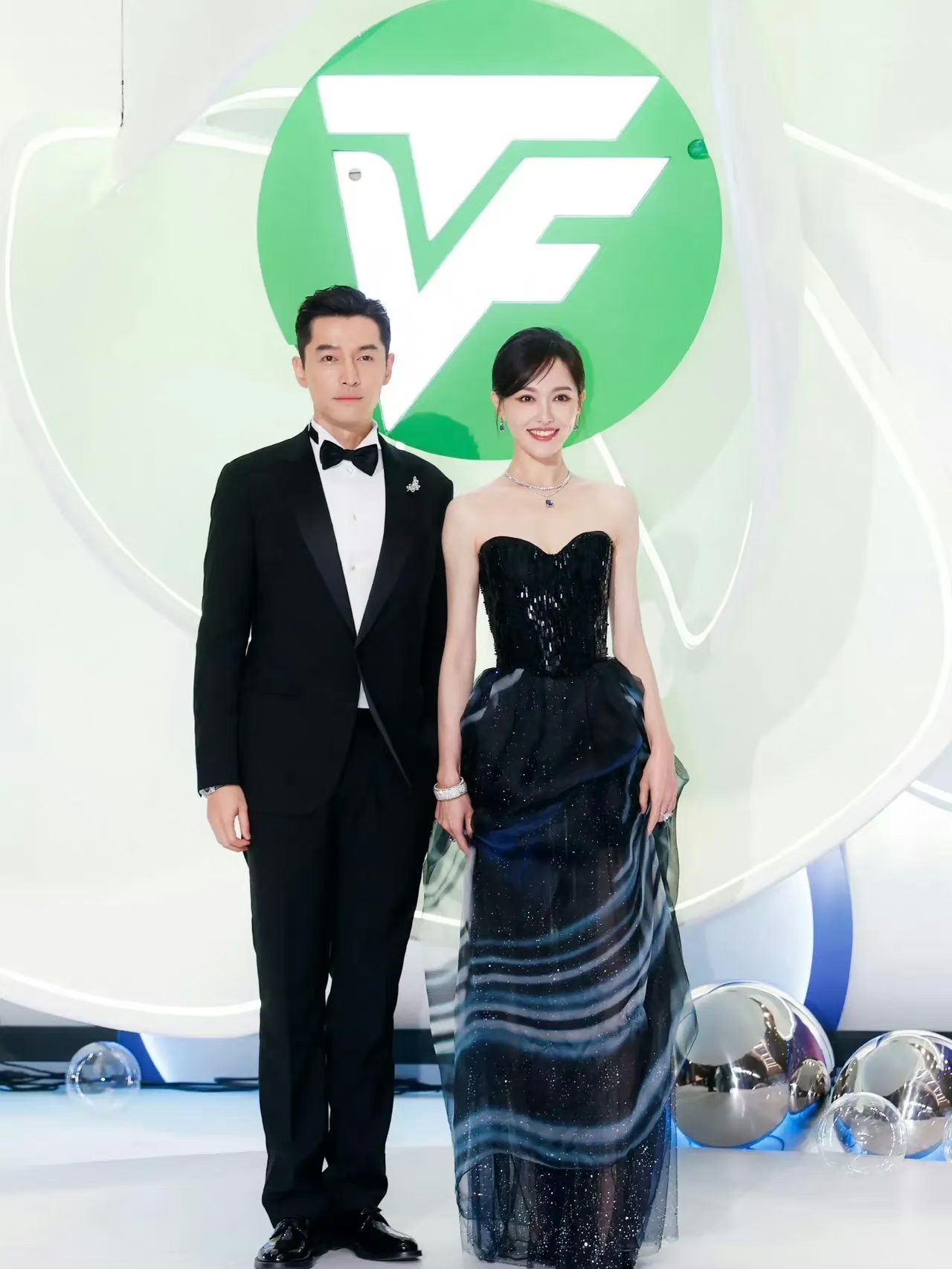 胡歌唐嫣白玉兰同框,一起提名为视帝视后,完全就是顶峰相见啊!