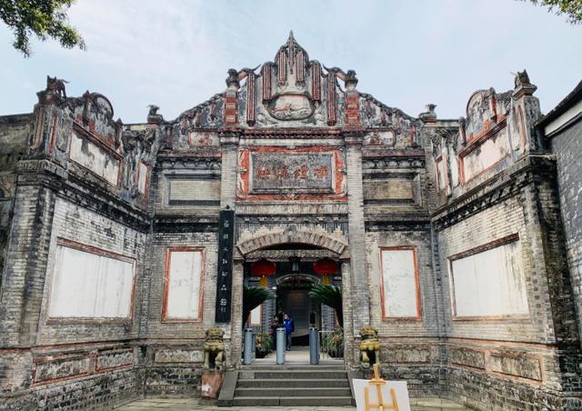 刘文彩豪宅,即刘氏庄园,位于四川安仁古镇,占地12306