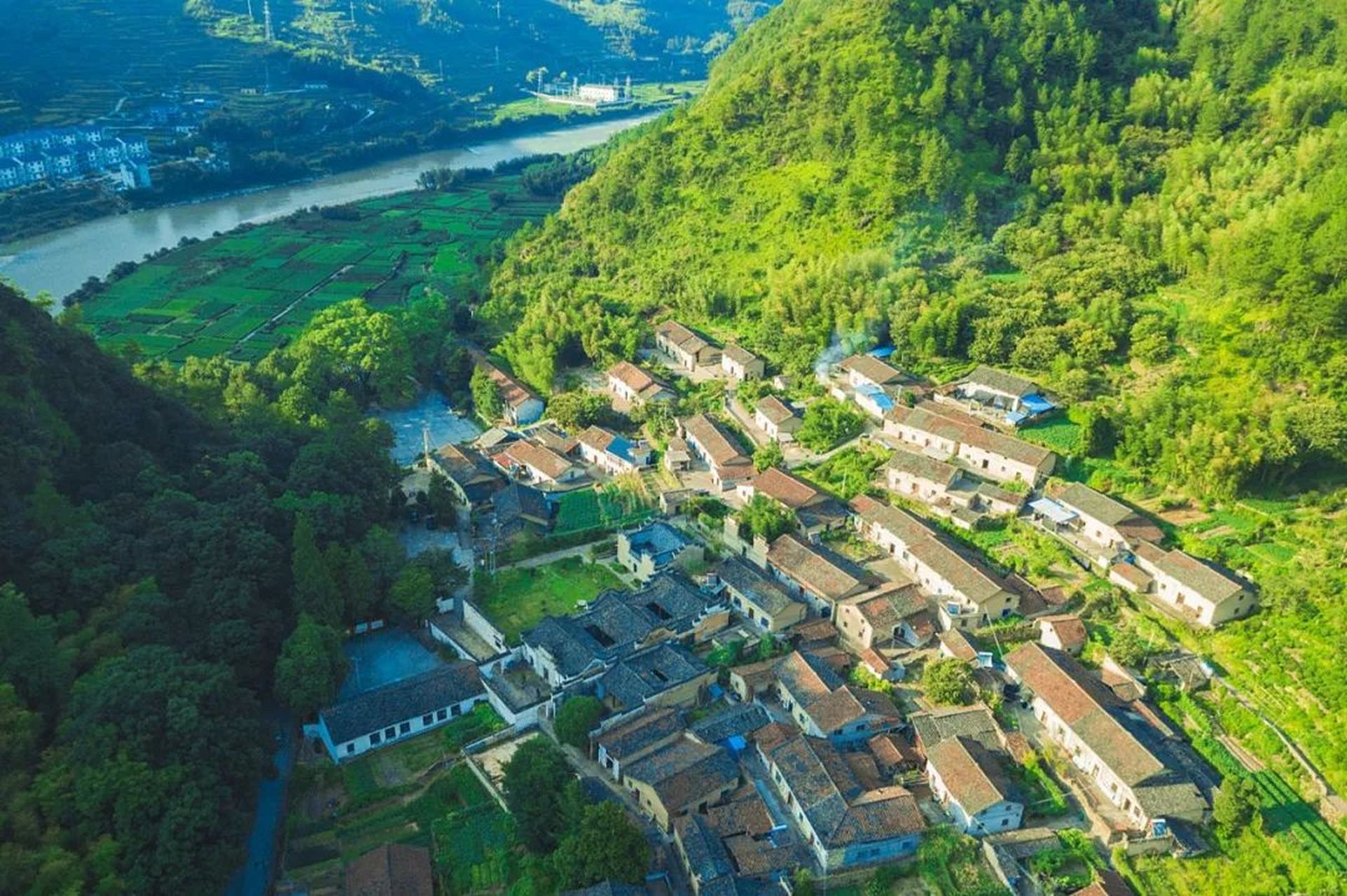 浙江遂昌焦滩乡独山村位于遂昌县城西南40公里处,是山川秀美,水韵灵动