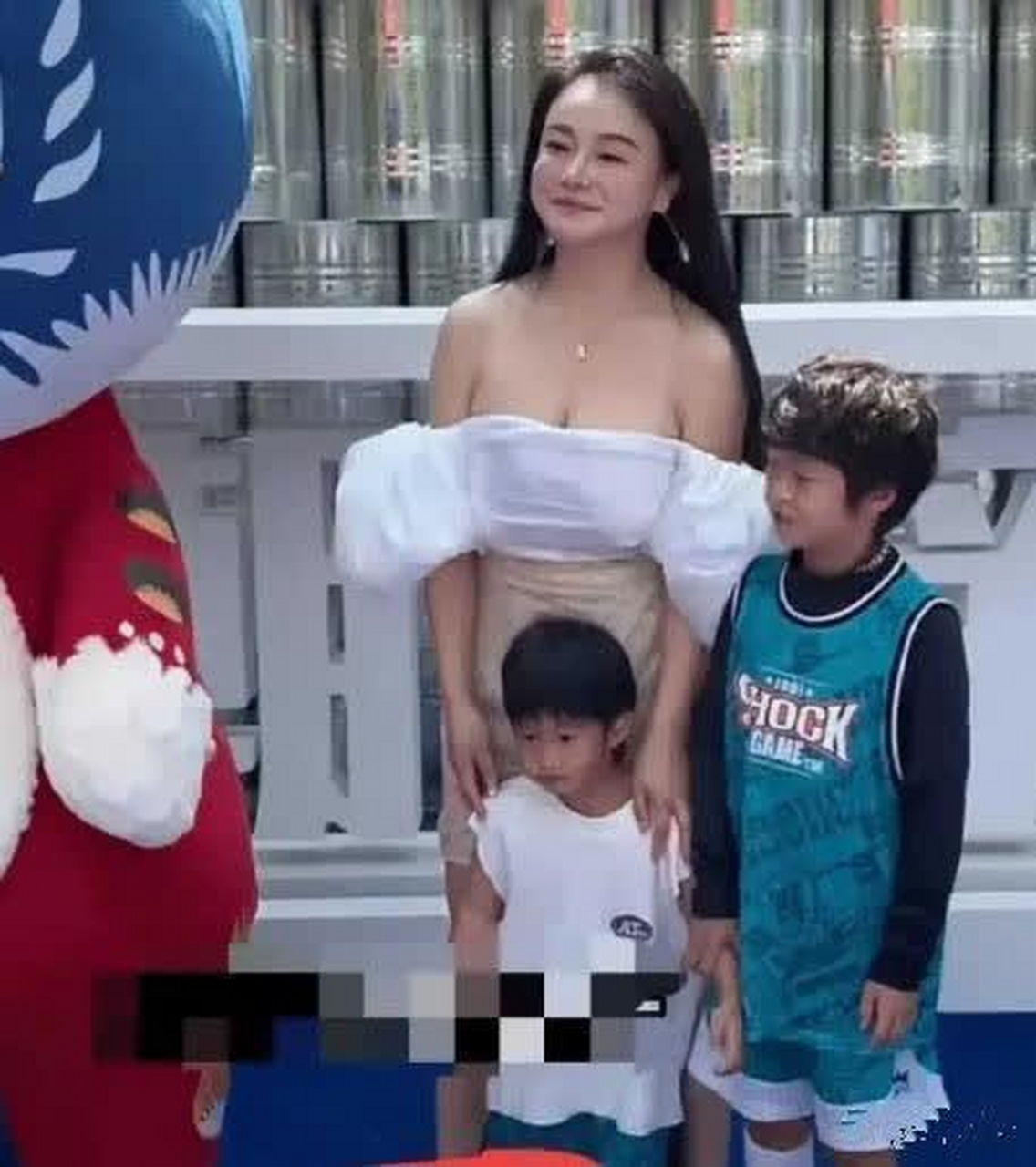 邹市明的妻子是谁