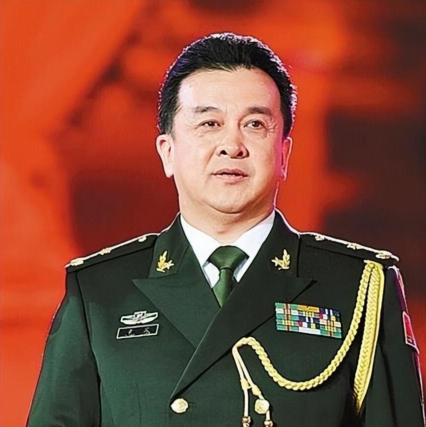 八一电影厂老厂长黄宏,曾传言上午离职下午被带走,现在怎么样?