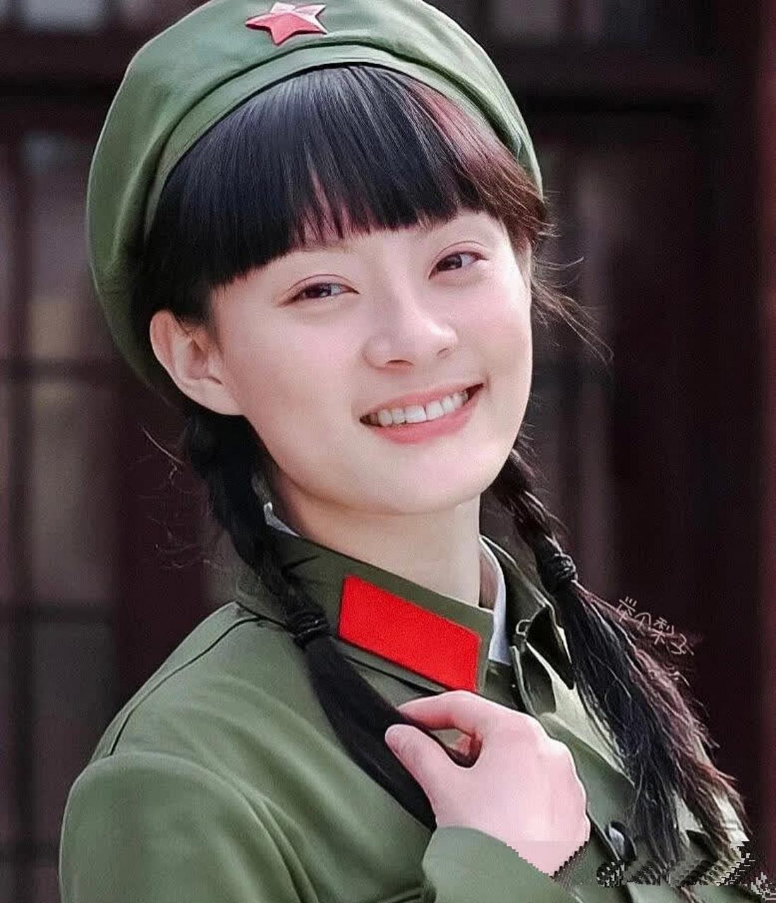 孙俪穿军装