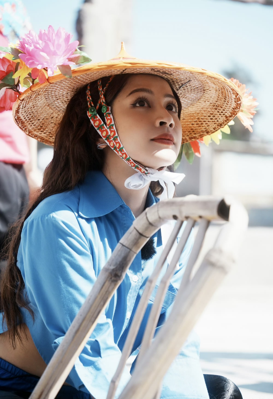 越南歌手芝芙尝试福建惠安女造型