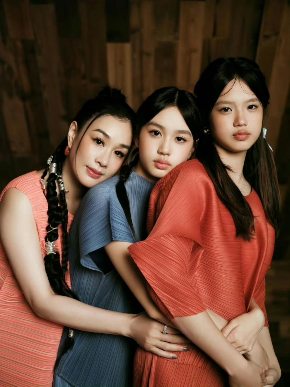 钟丽缇的小女儿考拉一直被认为是三个女儿中最漂亮最可爱的一个