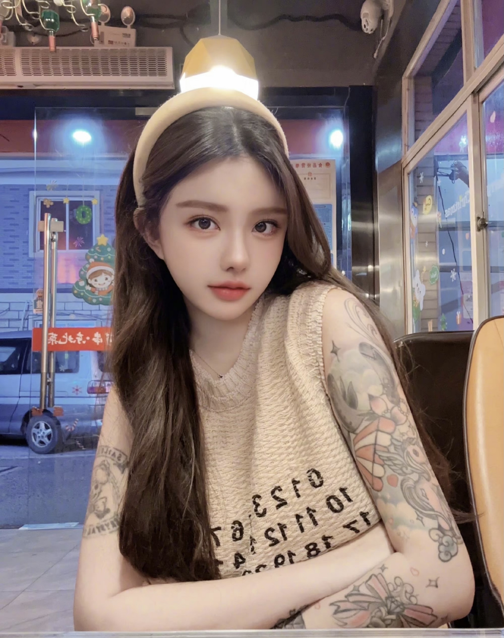 韩安冉进行鼻子调整修复后,脸看起来比以前好看了