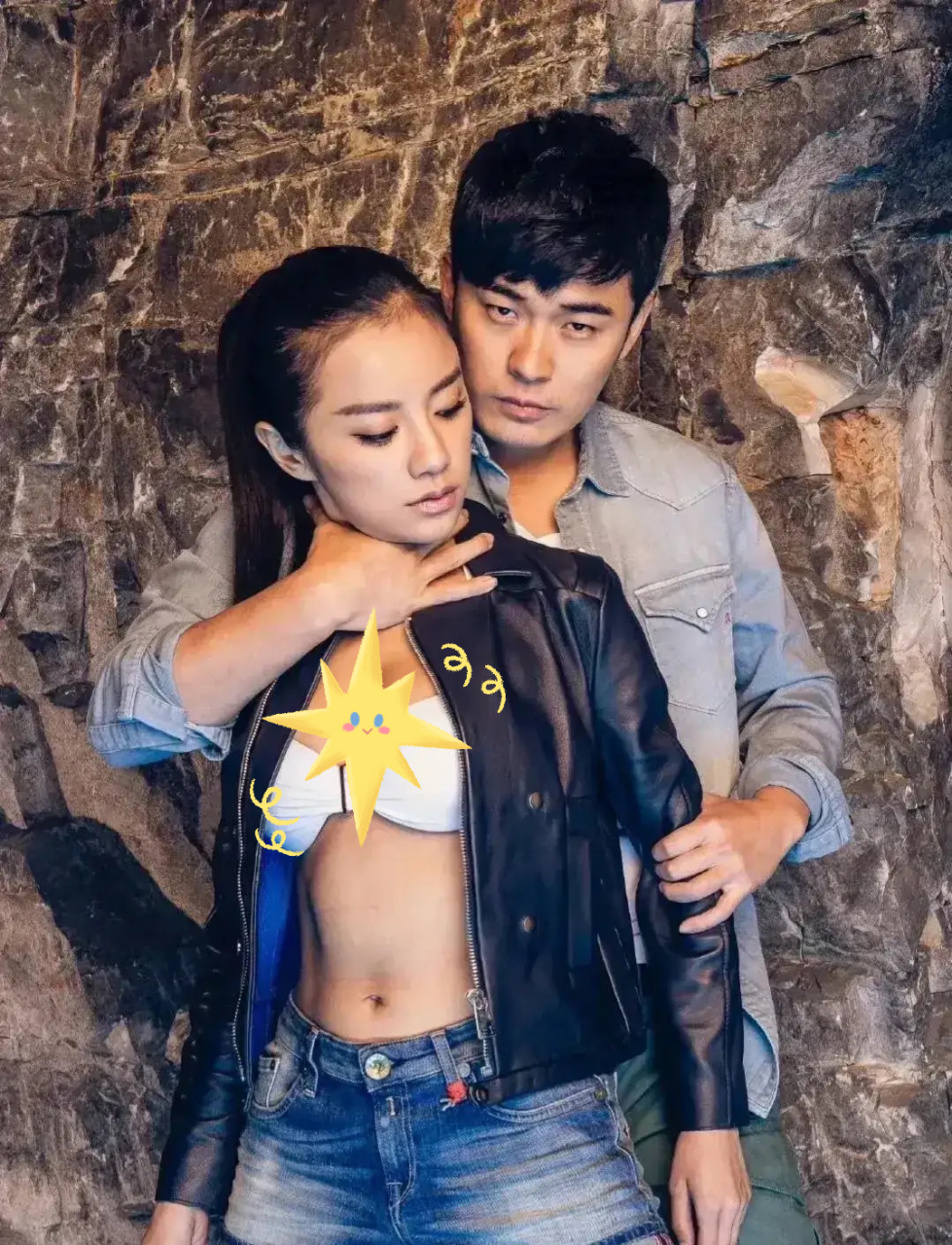 陈赫和伊一两人竟然还一起拍过这么劲爆的写真啊.