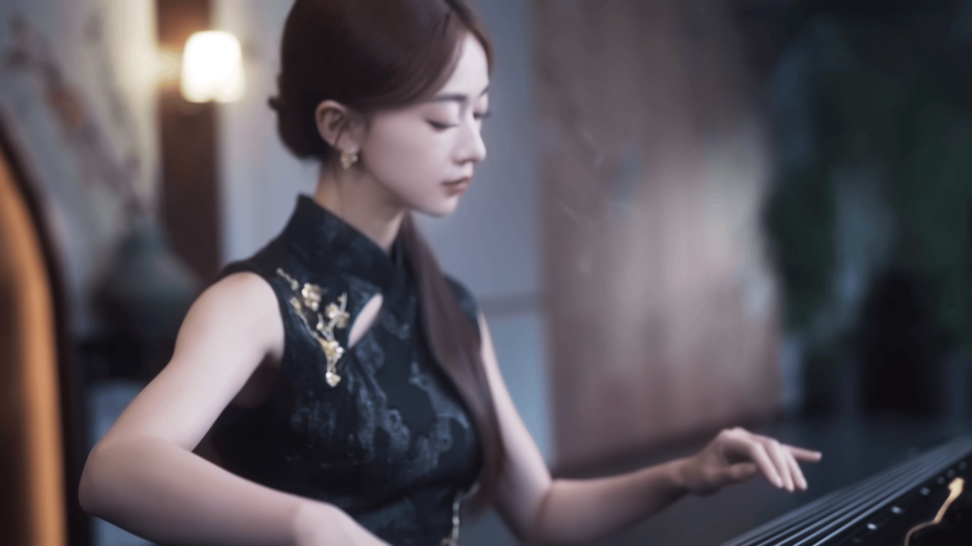 吴谨言穿黑旗袍优雅古装气质不凡,为了角色苦练的曲子,也真的来表演了