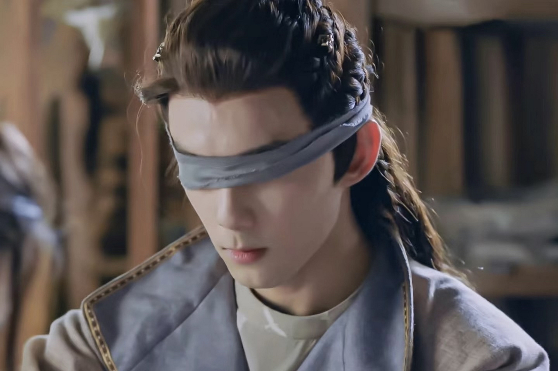 男演员蒙眼造型,发现眼睛被蒙上之后更帅气迷人了,你最喜欢谁的蒙眼