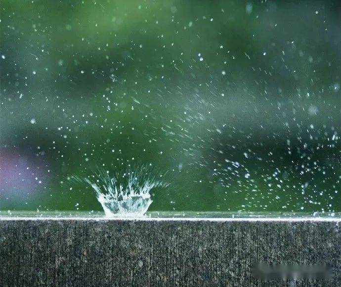 听雨的图片景色大图图片