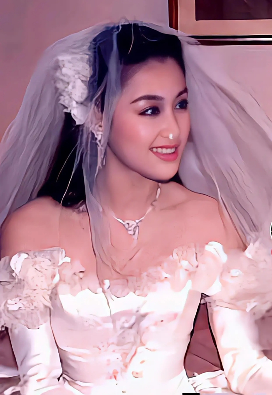 年轻时候的章小蕙真的很漂亮