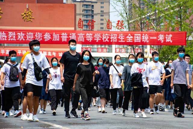 2024河南高考分数线已出炉,想上一本需要达到这个分数,文理不同