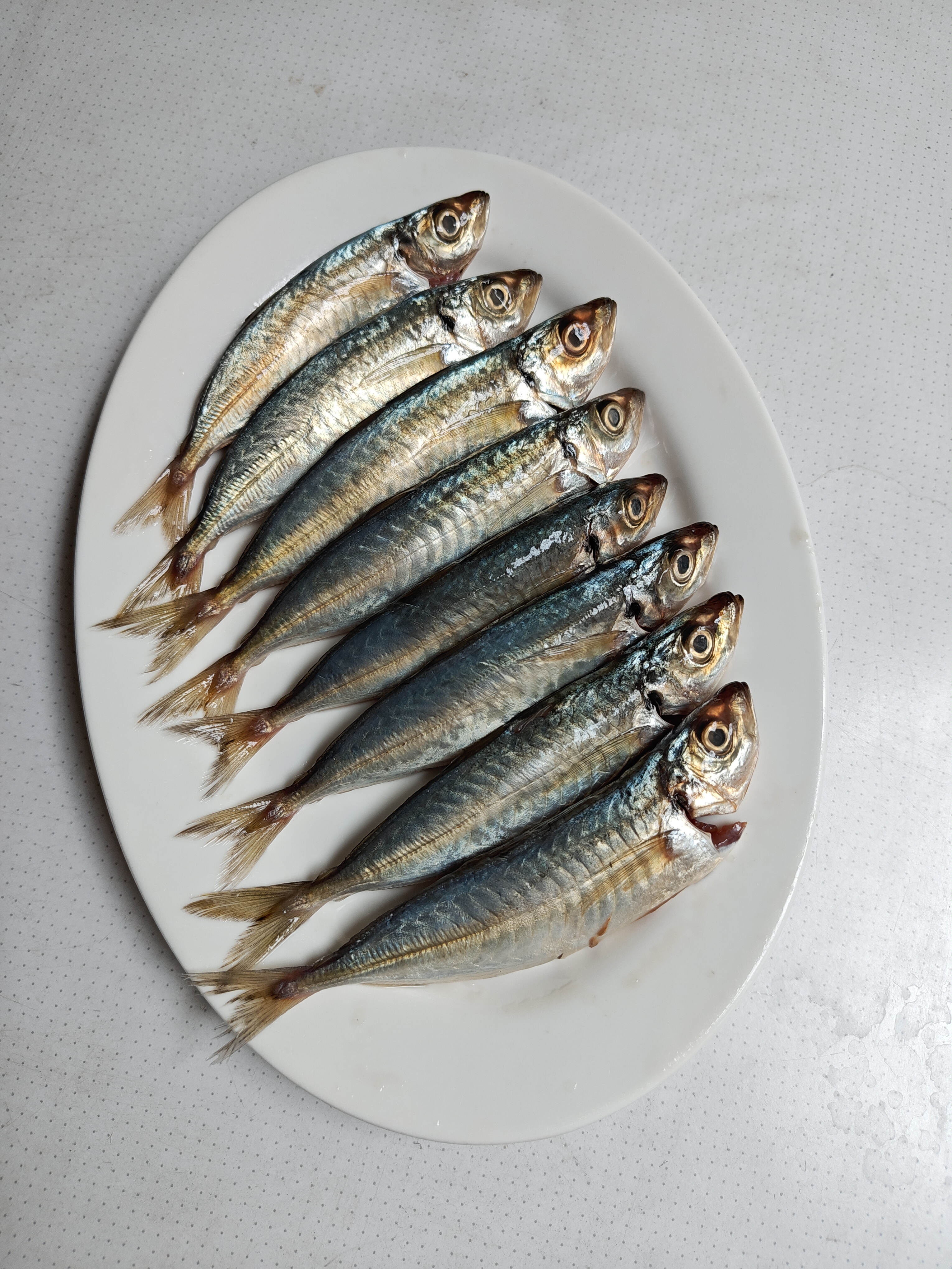 午餐,小巴浪鱼饭(蓝圆鰺/池鱼),炒通菜,三米饭