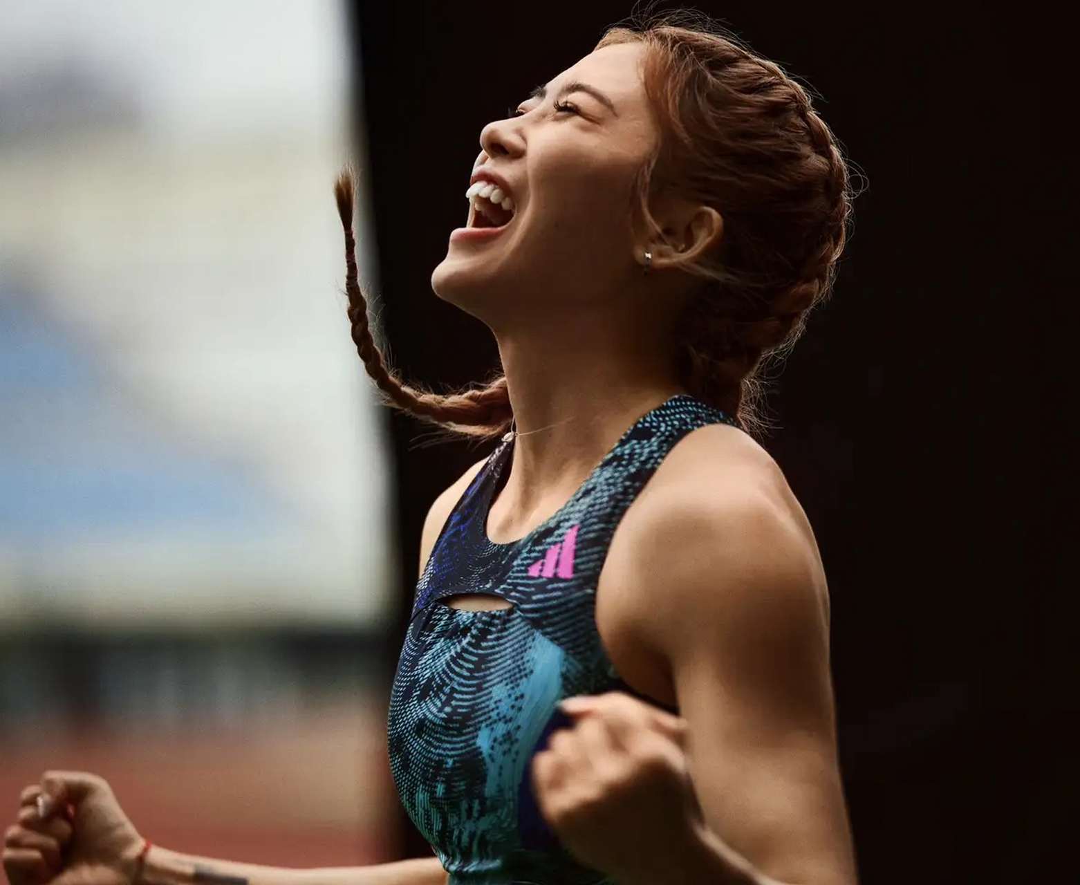 跑得跟"母豹子"一样!——吴艳妮夺全国100米栏冠军,刷新亚洲纪录.