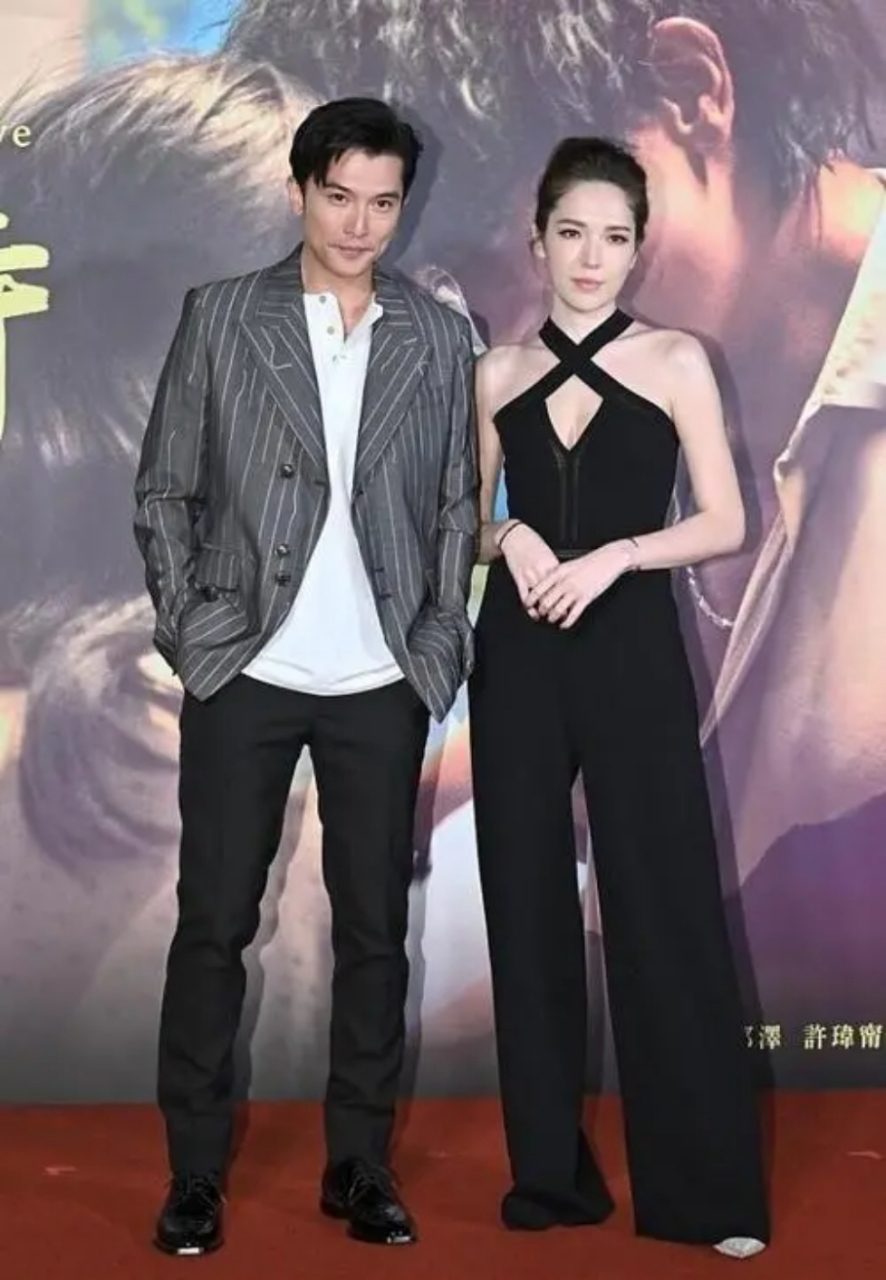 许玮甯说邱泽私下很可爱# 对唐嫣姐姐始乱中弃,没有追上张钧甯的邱泽