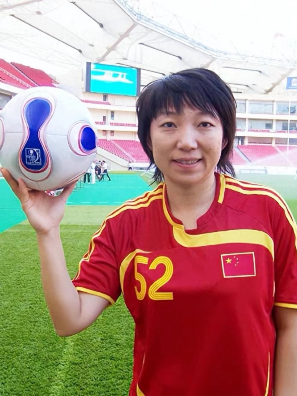 前中国女足队长孙雯,小时候学习非常好,但也酷爱运动,尤其喜欢踢