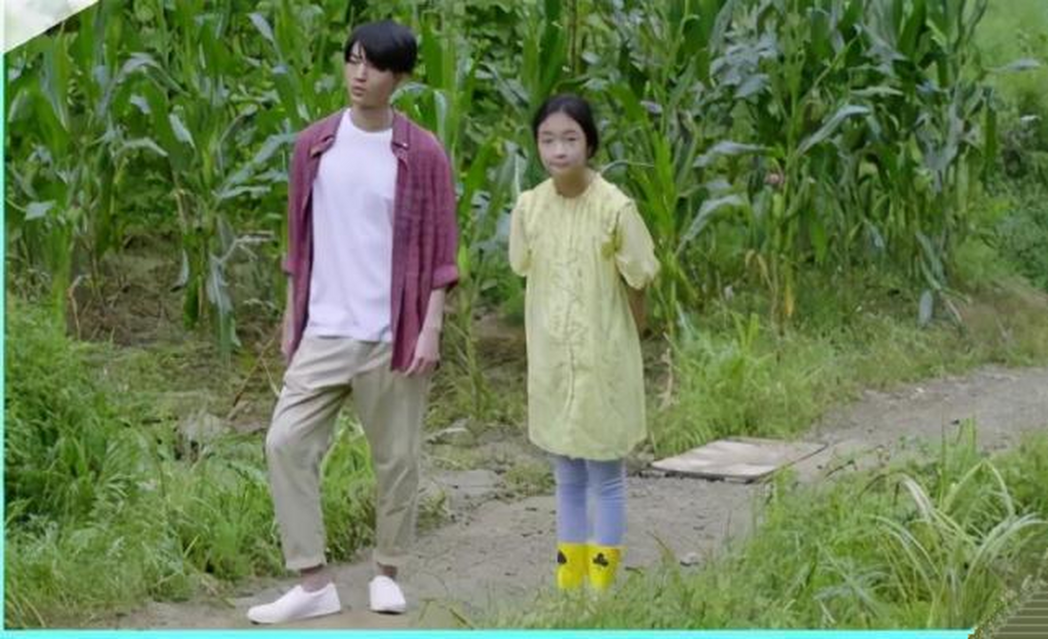 徐峥的女儿徐小宝成功和偶像王俊凯一起拍了电影《我和我的家乡》,还