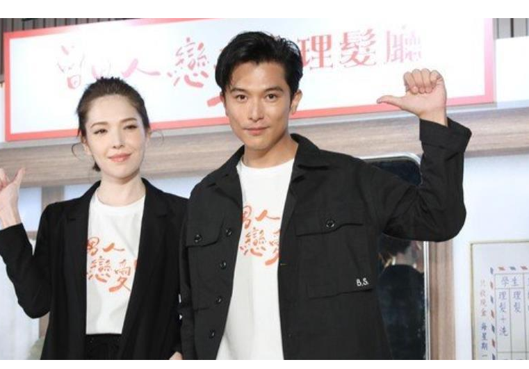 许玮甯罕见聊老公,43岁邱泽黏人,夫妻见面频率高不超半月