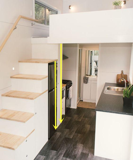 看看别人家的楼梯设计,能塞下整个厨房