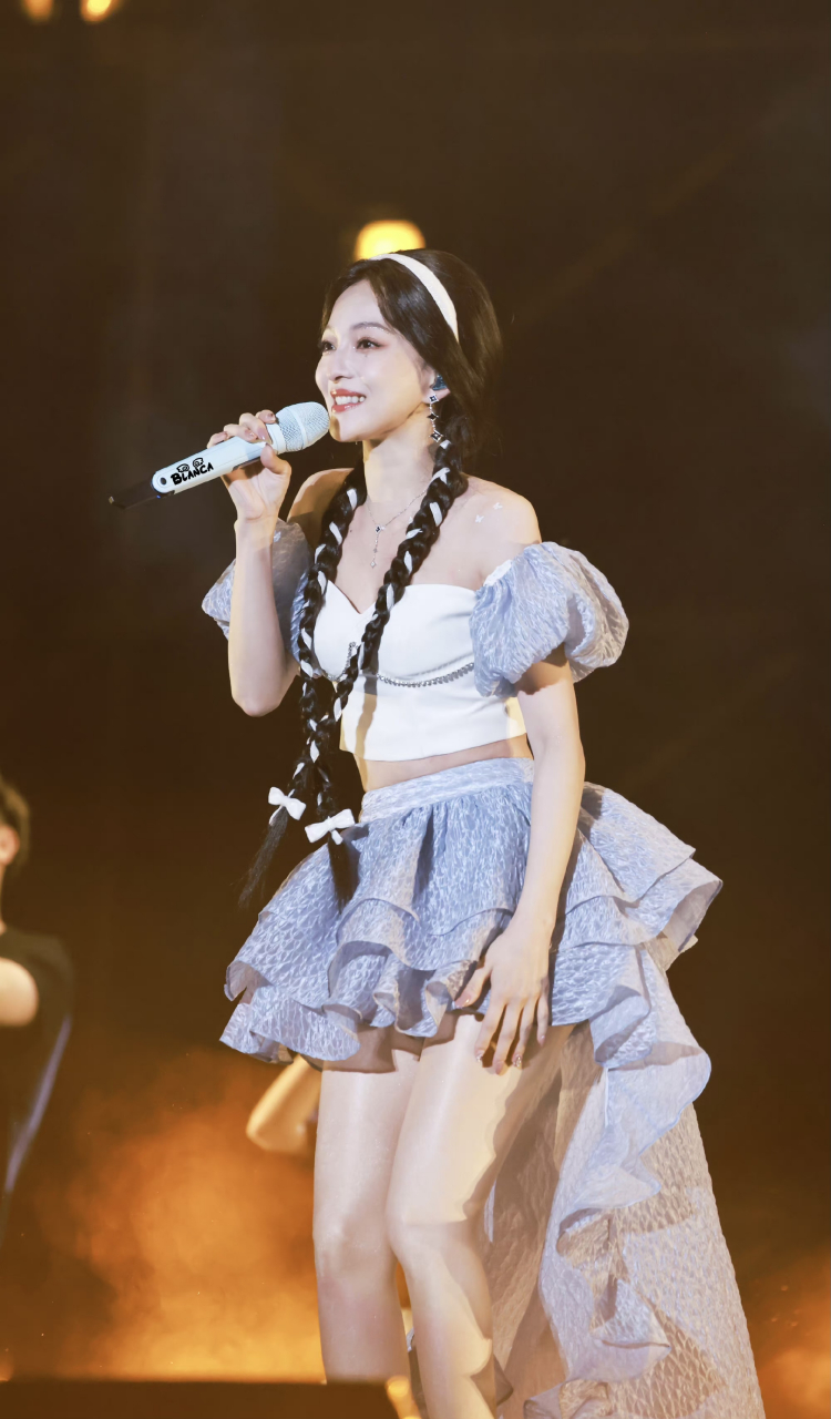 张韶涵这么少女的秘诀是她因为抗糖戒糖