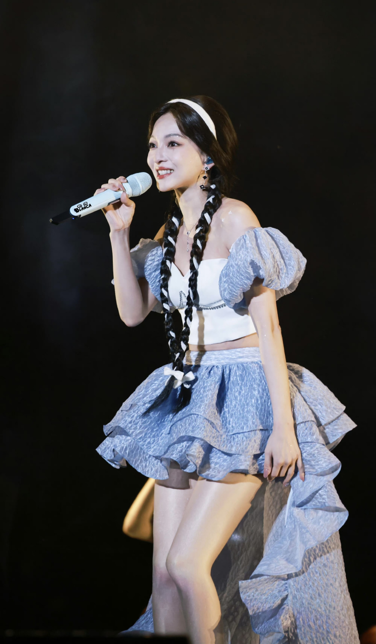 张韶涵这么少女的秘诀是她因为抗糖戒糖