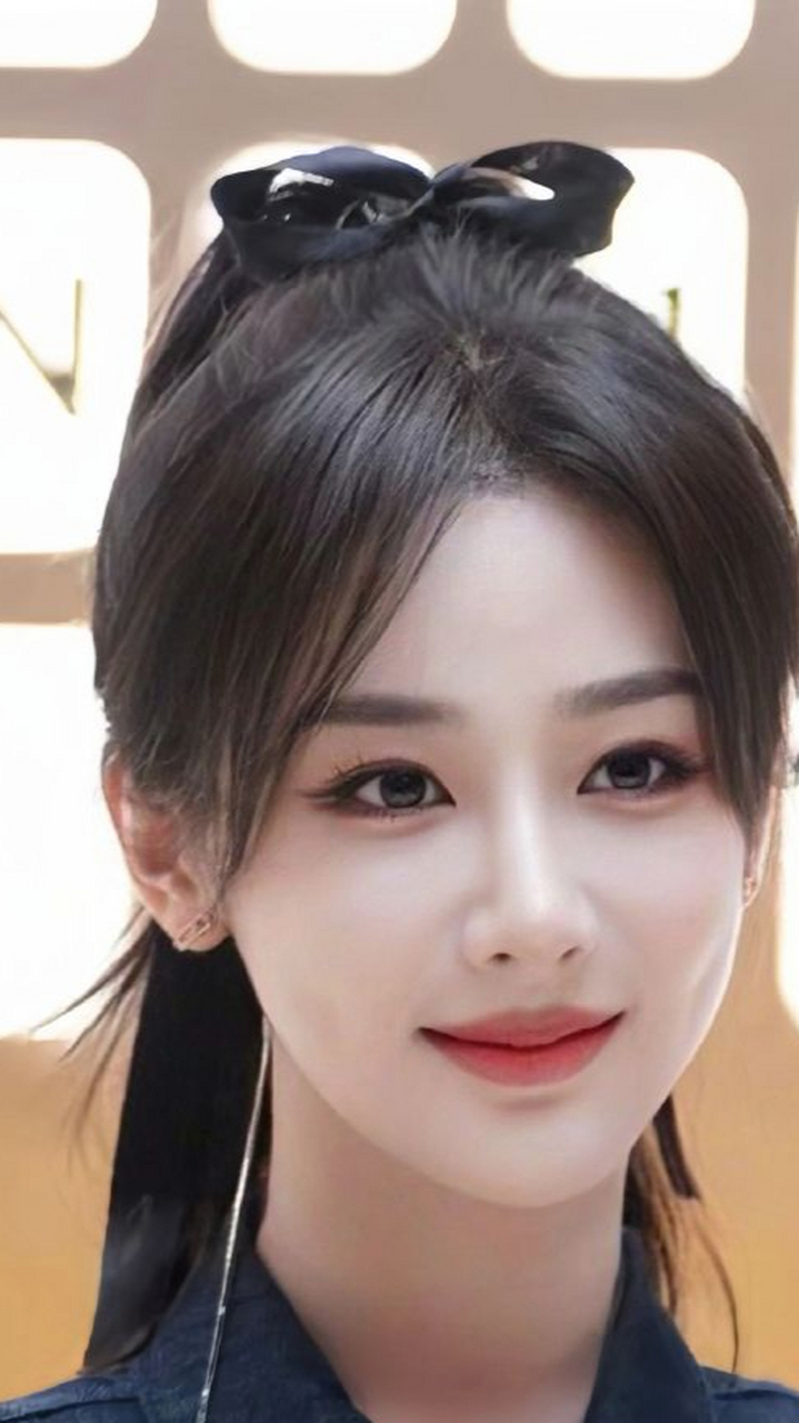 杨紫的生图和精修图对比,精修更加白嫩