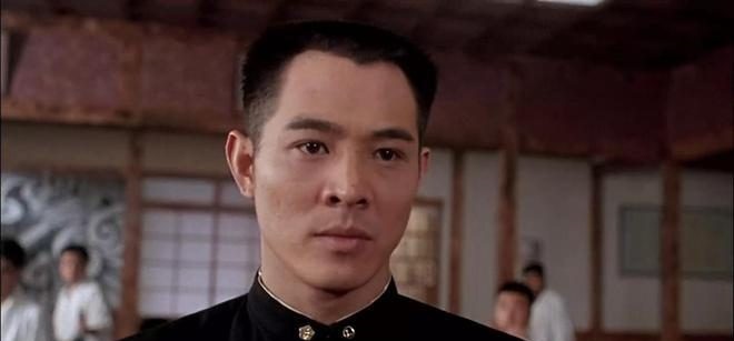 腿功小子熊欣欣,腿功一流,身手却比不过李连杰