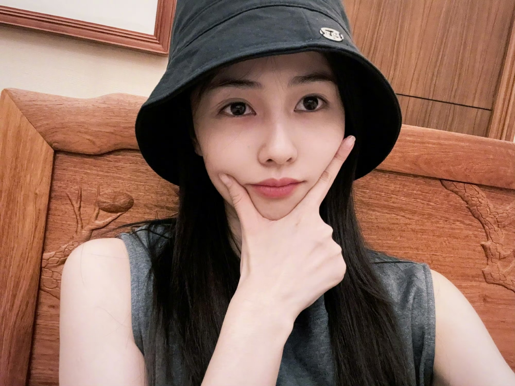 白鹿这是素颜吗?好可爱.