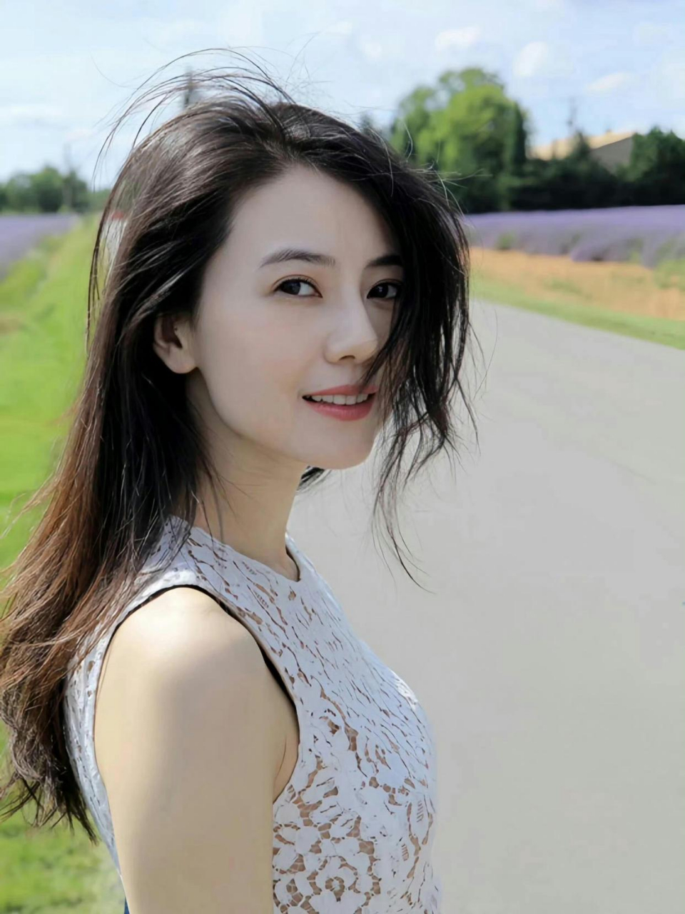早期的高圆圆,美得自然又清新