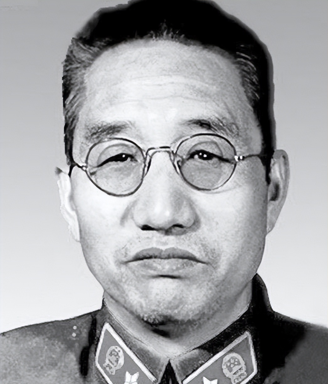 刘帅徐帅逝世,为何没葬八宝山,而是葬于河北的偏僻山岭?