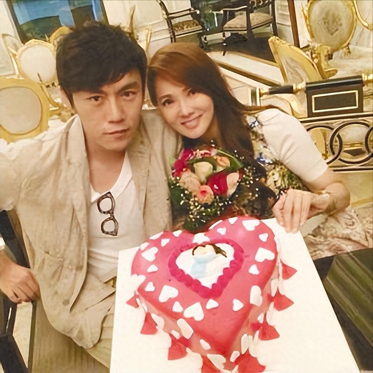 从戏混子到中年顶流,"浪荡子"秦昊的成名离不开妻子的"滋养"