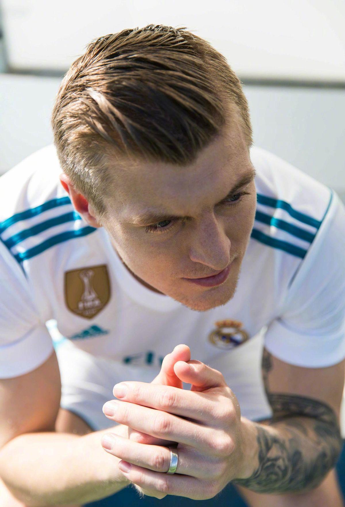 这就是经典中锋的价值,德国队像勒沃库森那样绝平!