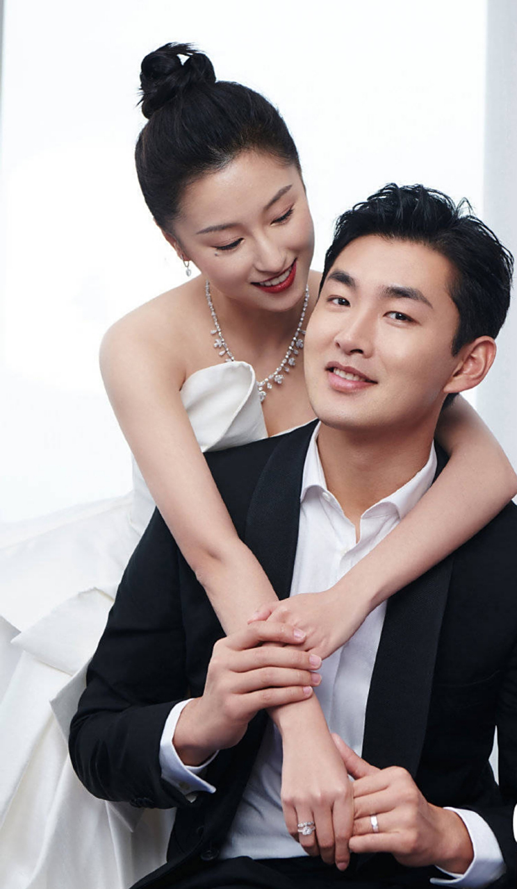 王彦霖艾佳妮婚纱大片