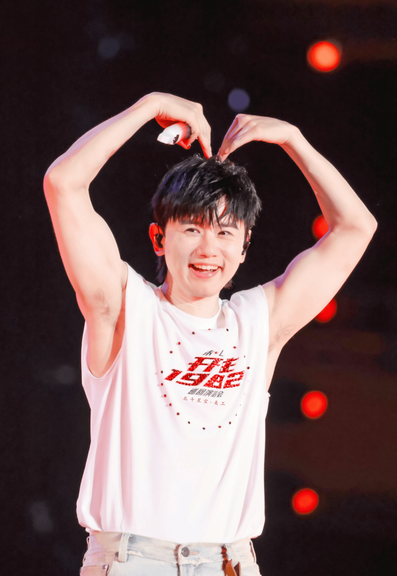 张杰飞吻大放送,网友:接住了,杰哥!张杰飞吻接龙大赛