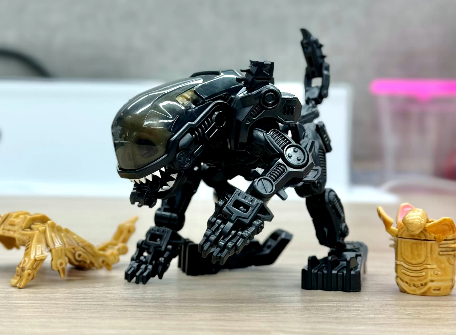 模型欣赏:猛兽匣 异形,头部透明零件可去掉,并可以变形收纳,by mr