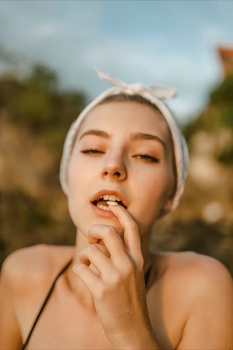 为艺术献身:伊娃·艾尔菲 eva elfie:魅力无人能挡