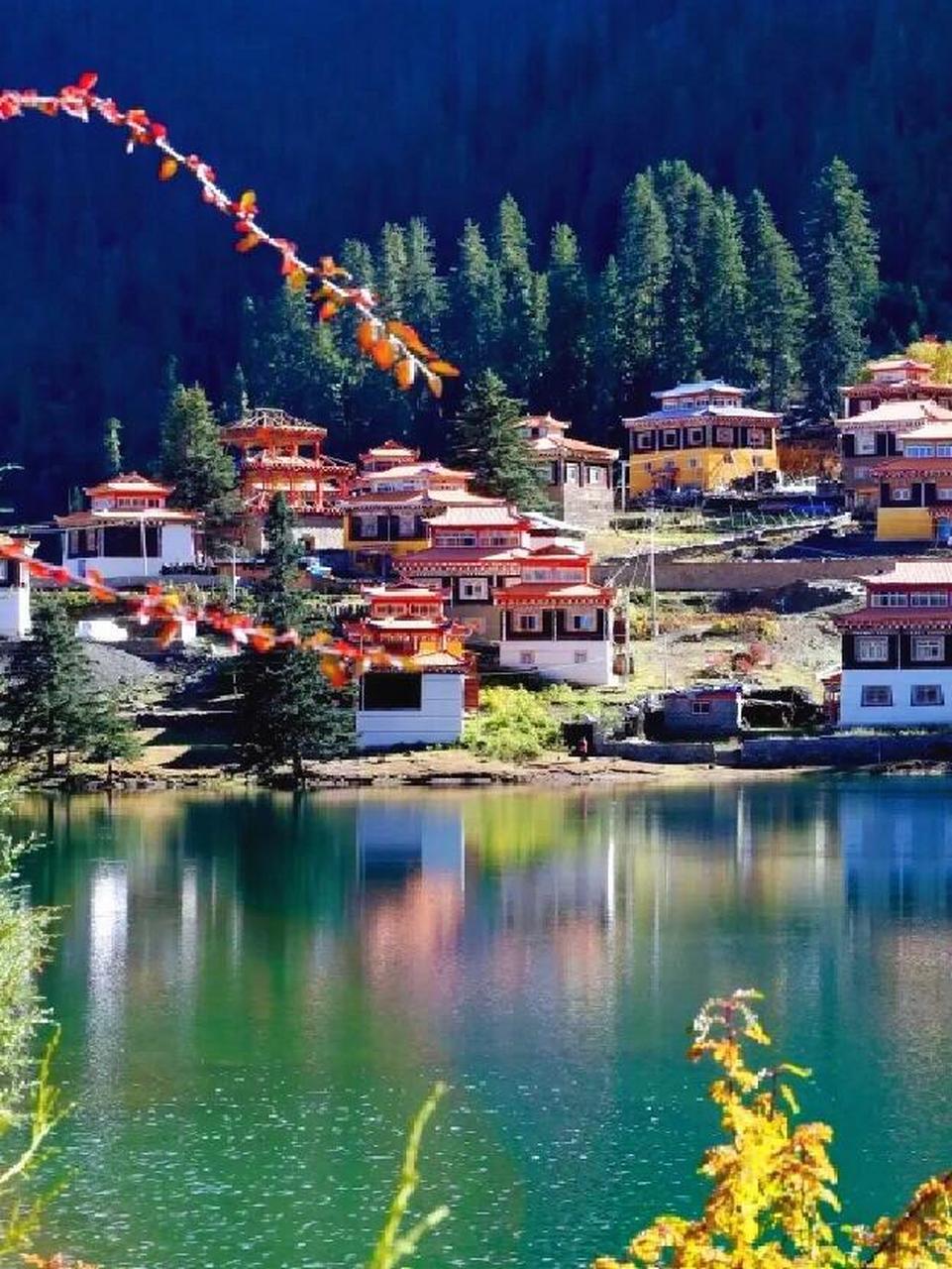 川西小众秘境,"人间瑶池"措卡湖 措卡湖在当地称措卡海子,又称赞多措