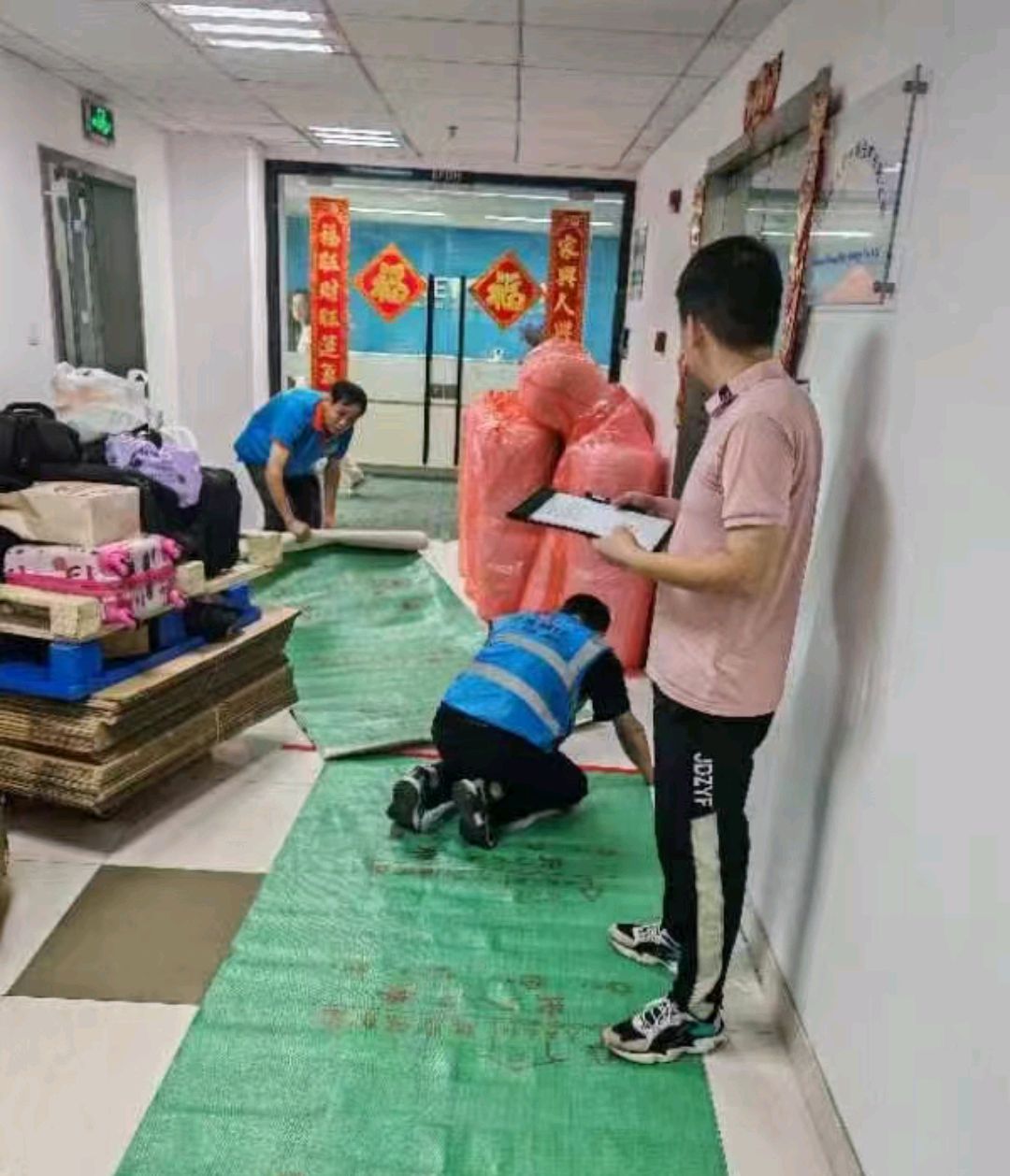 居民搬家大揭秘：城市中的迁徙艺术