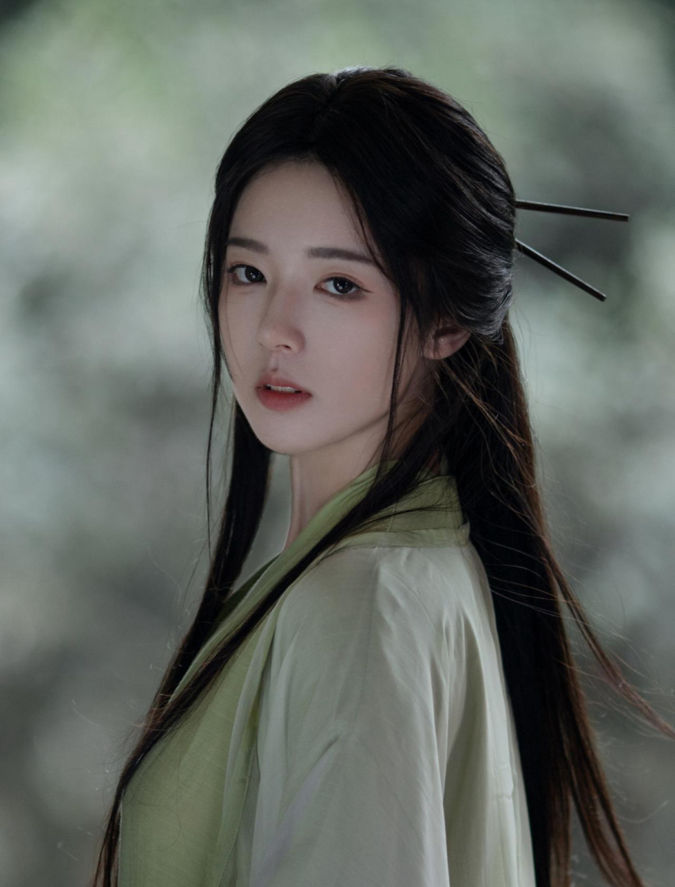 古风,不仅仅是服饰,更是一种心境.淡然处世,心静如水.