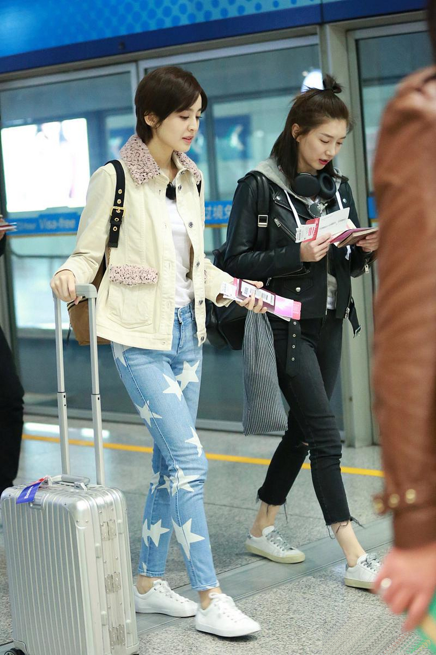 短发的古力娜扎,同框江疏影,她俩谁会更美呢