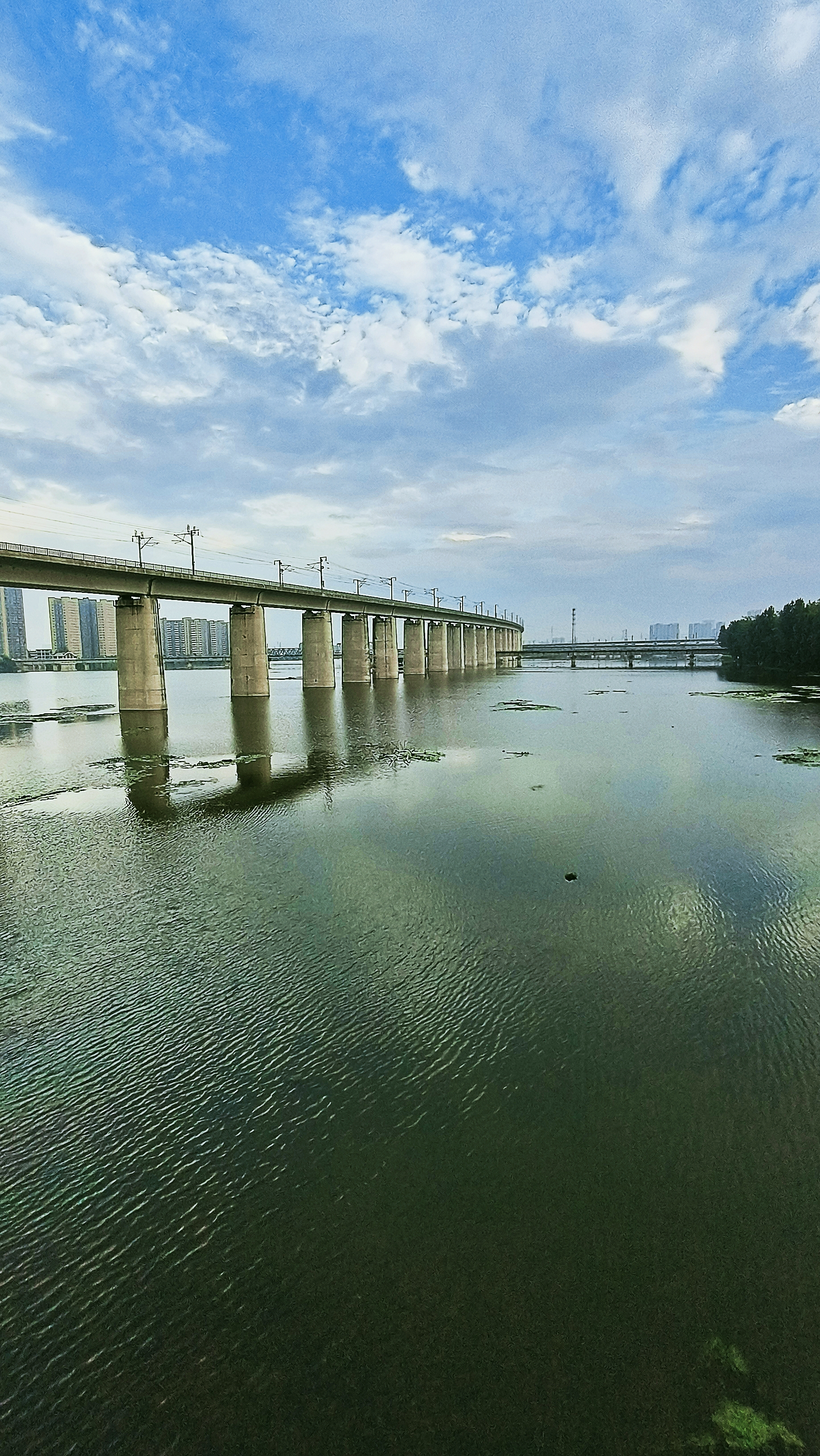 武汉市黄陂滠水河风景