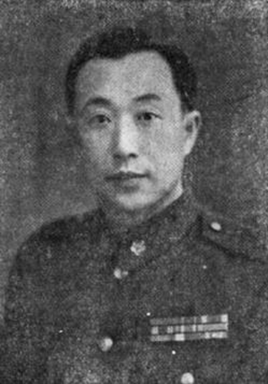 国民党陆军中将李弥的逃跑功夫,可谓"出神入化",连"逃跑将军"孙元良都