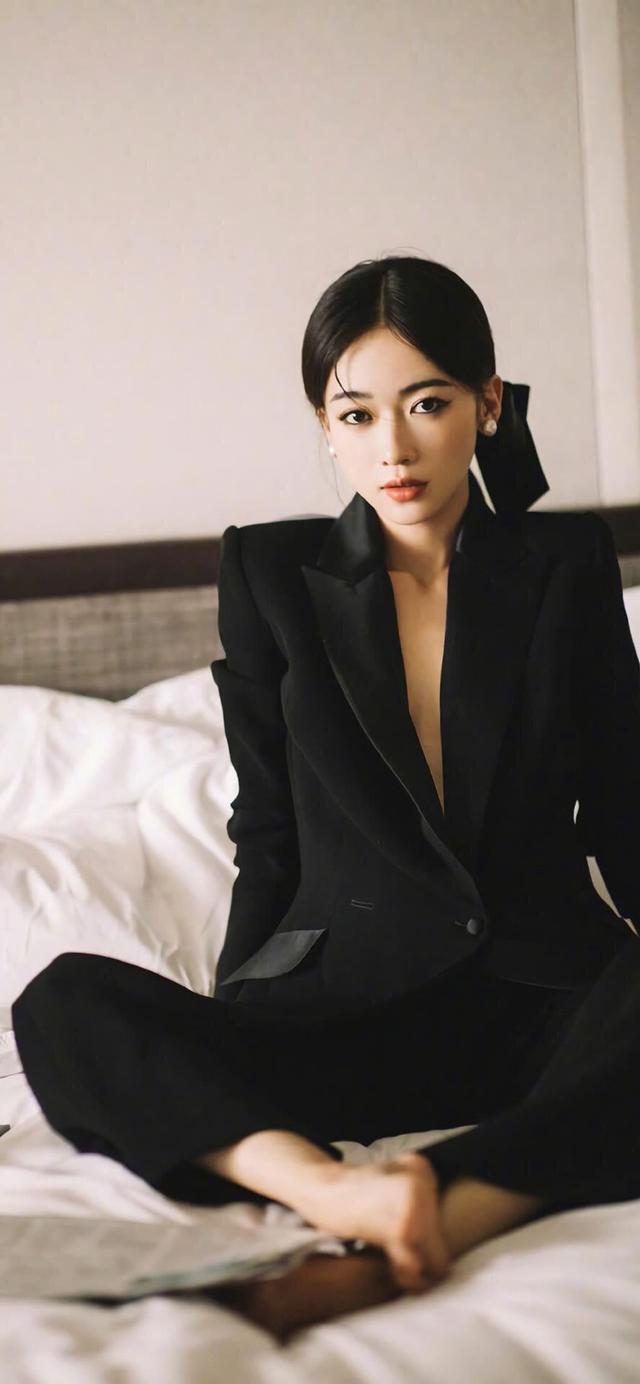 吴谨言:从温婉贤淑到独立坚强,她如何用演技征服观众的心?