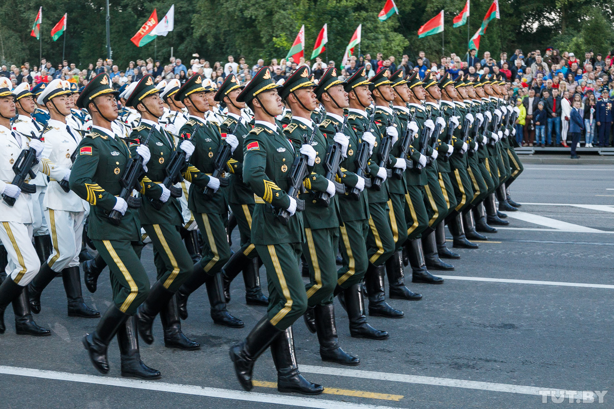 中国仪仗队就是中国排面,只要一出手就一定是王炸,在白俄罗斯的首都