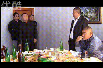 对付闹事的流氓咔咔一顿闪电五连鞭,武术大师马保国看了都要尊称一声