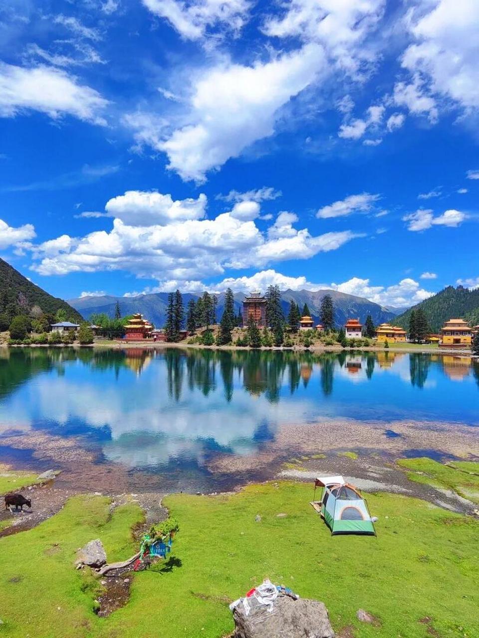 川西小众秘境,"人间瑶池"措卡湖 措卡湖在当地称措卡海子,又称赞多措