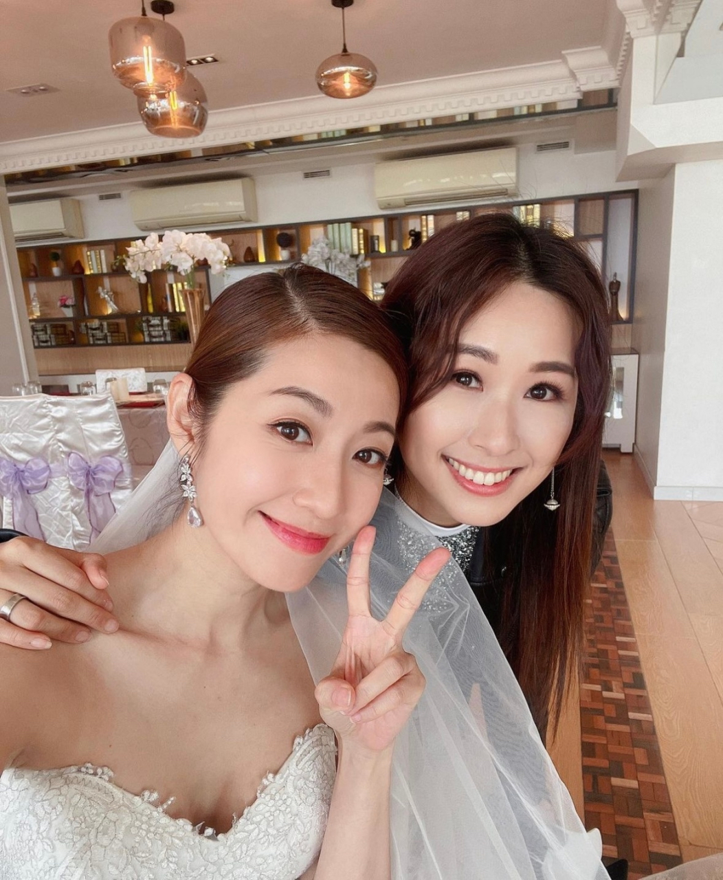 yoyo陈自瑶剧中婚纱照
