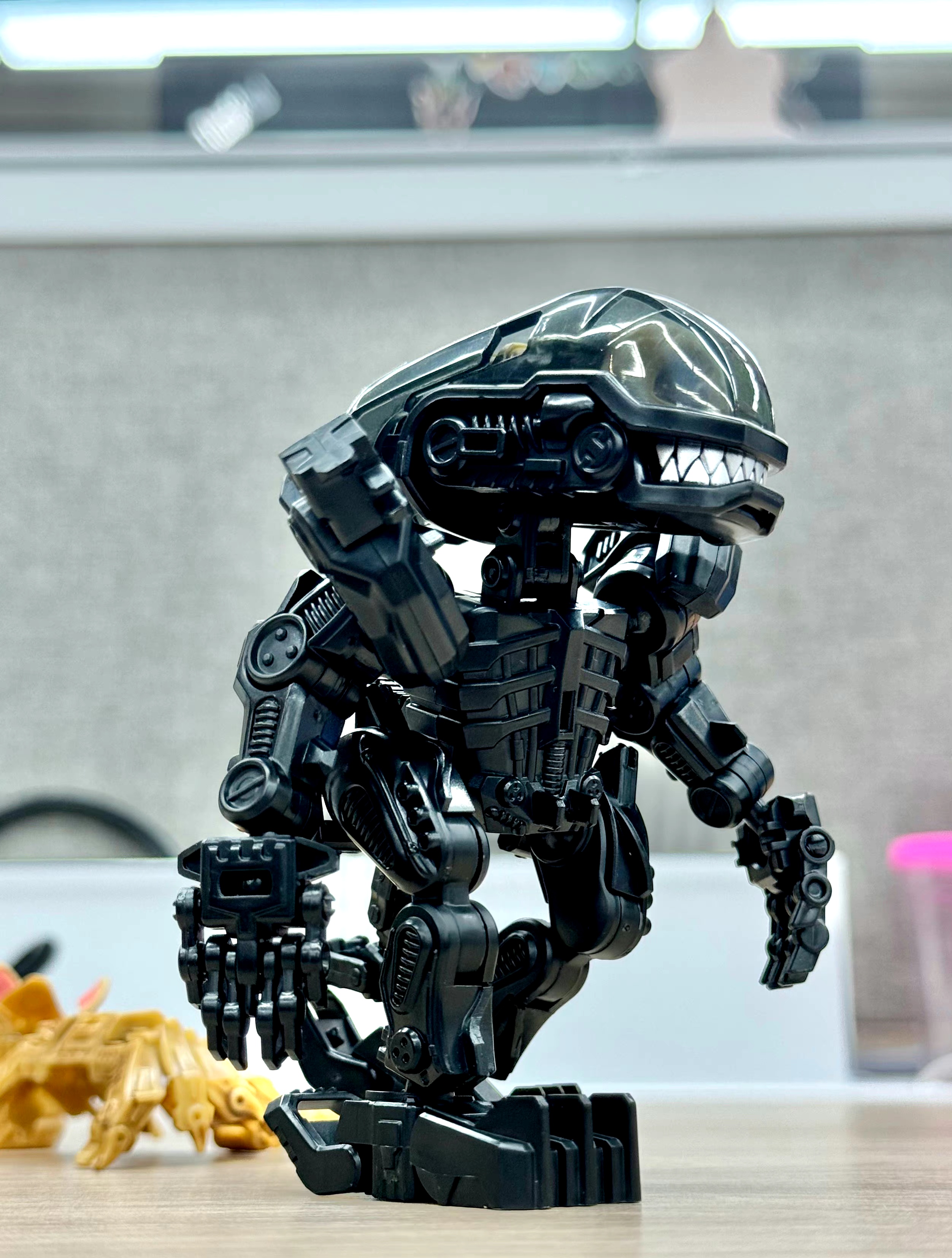 模型欣赏:猛兽匣 异形,头部透明零件可去掉,并可以变形收纳,by mr